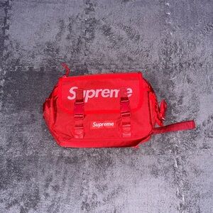 Supreme waist messenger bag